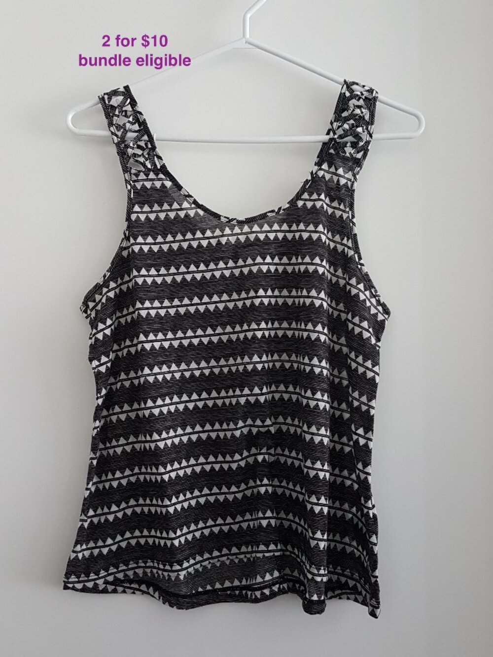 H&M Geometric Triangle Print Tank Top Black & White Lattice Straps